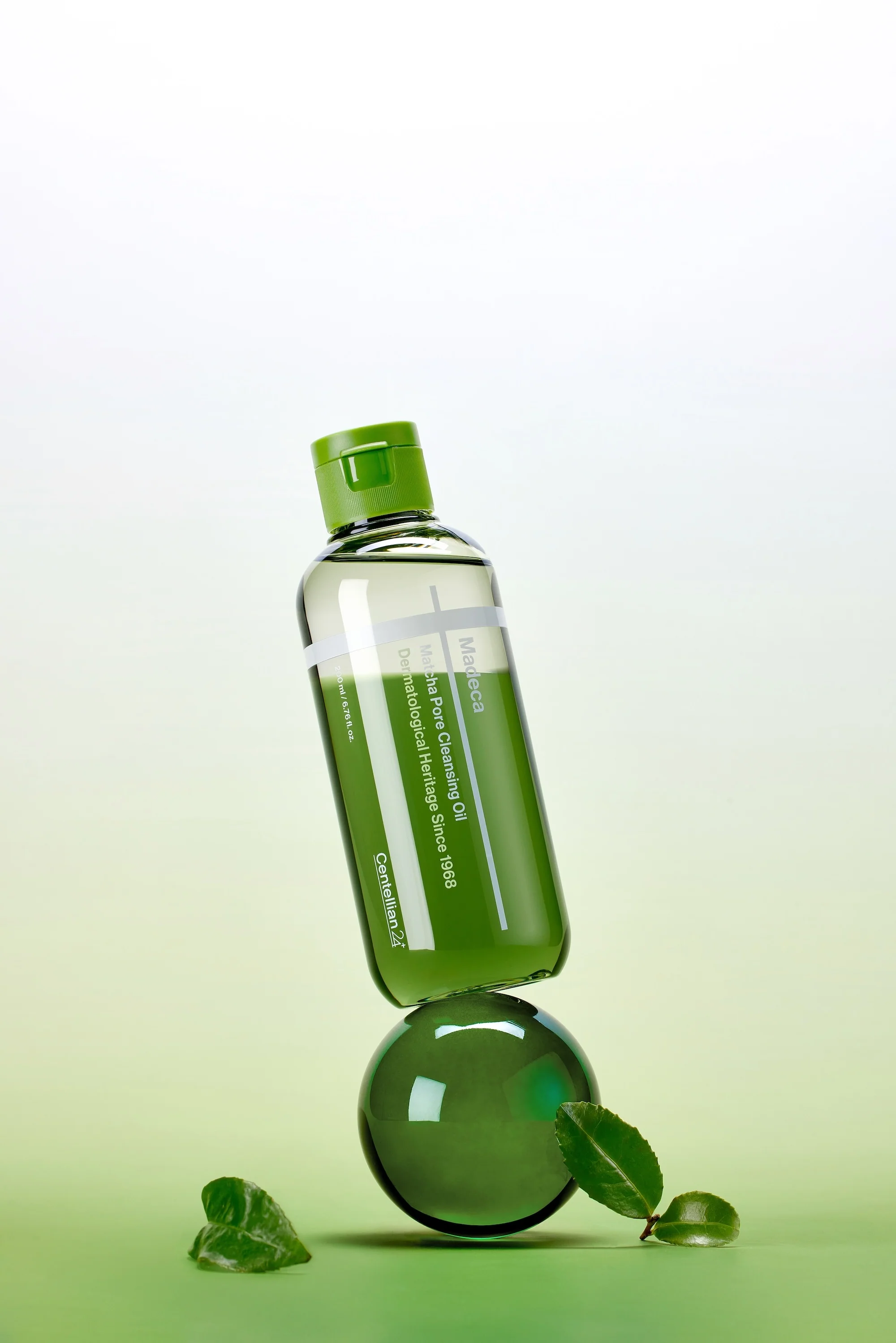 Madeca Matcha Pore Cleansing Oil 200ml - Image 10