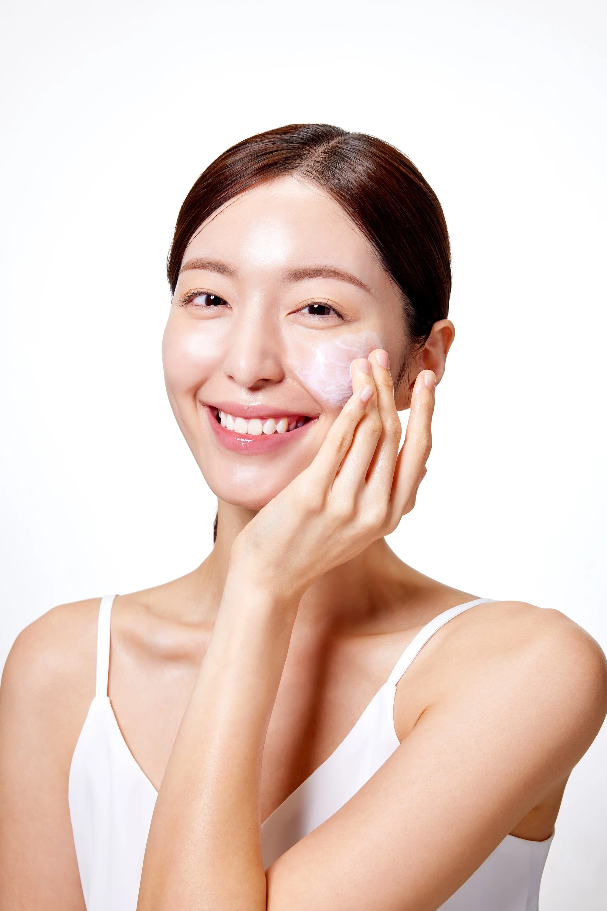 Madeca Matcha Pore Cleansing Oil 200ml - Image 4