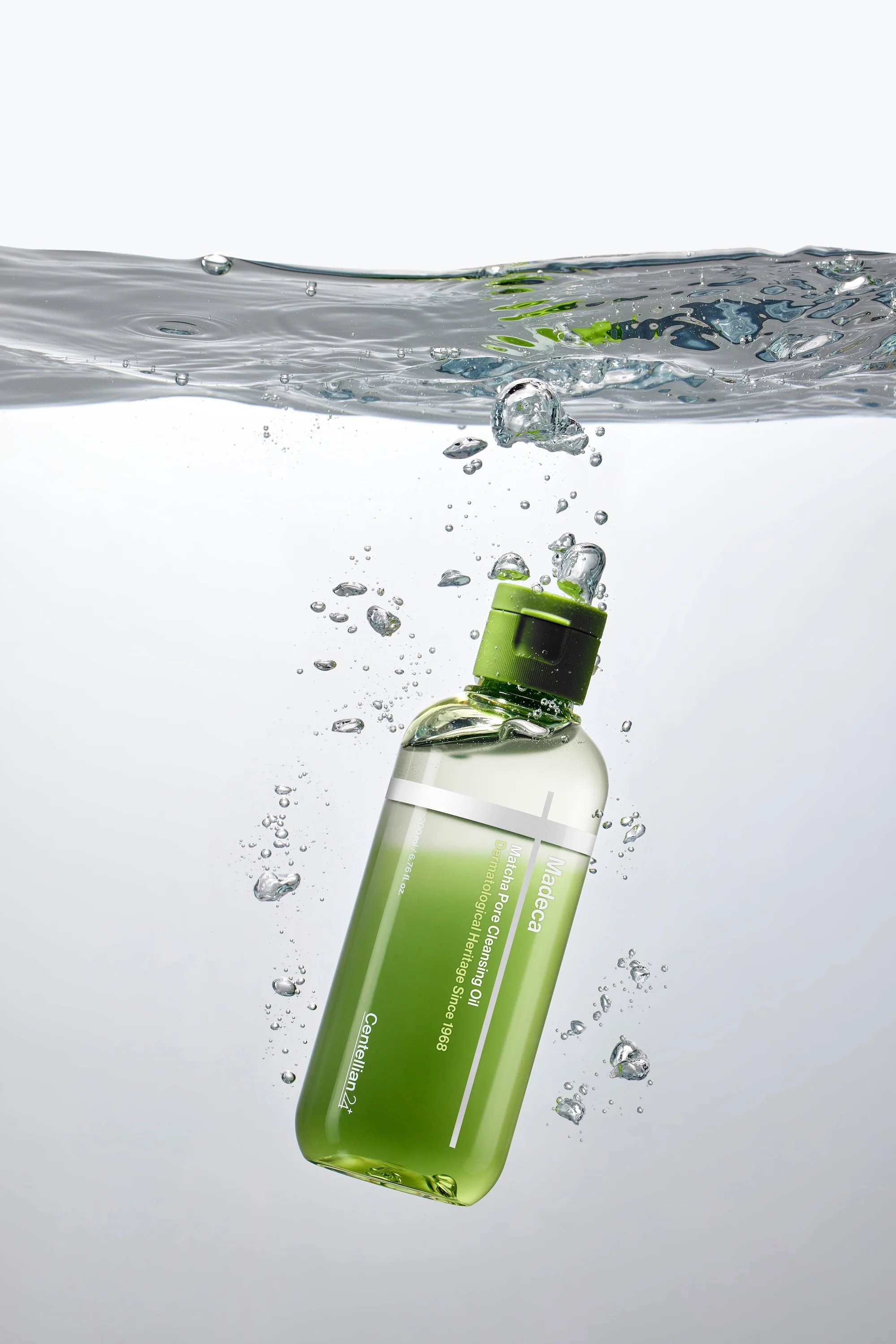 Madeca Matcha Pore Cleansing Oil 200ml - Image 8